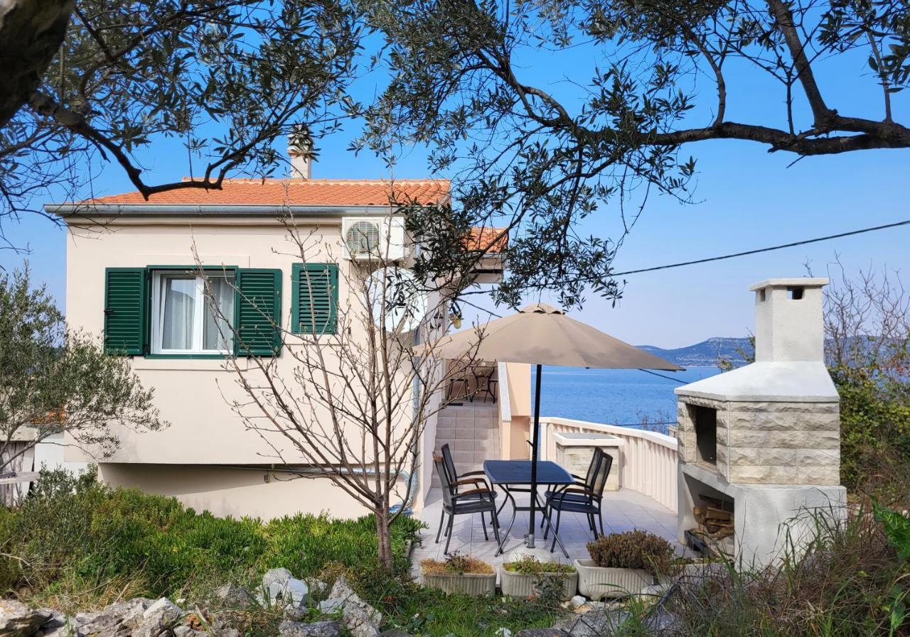 Holiday Home Duje Mali Iz Luaran gambar