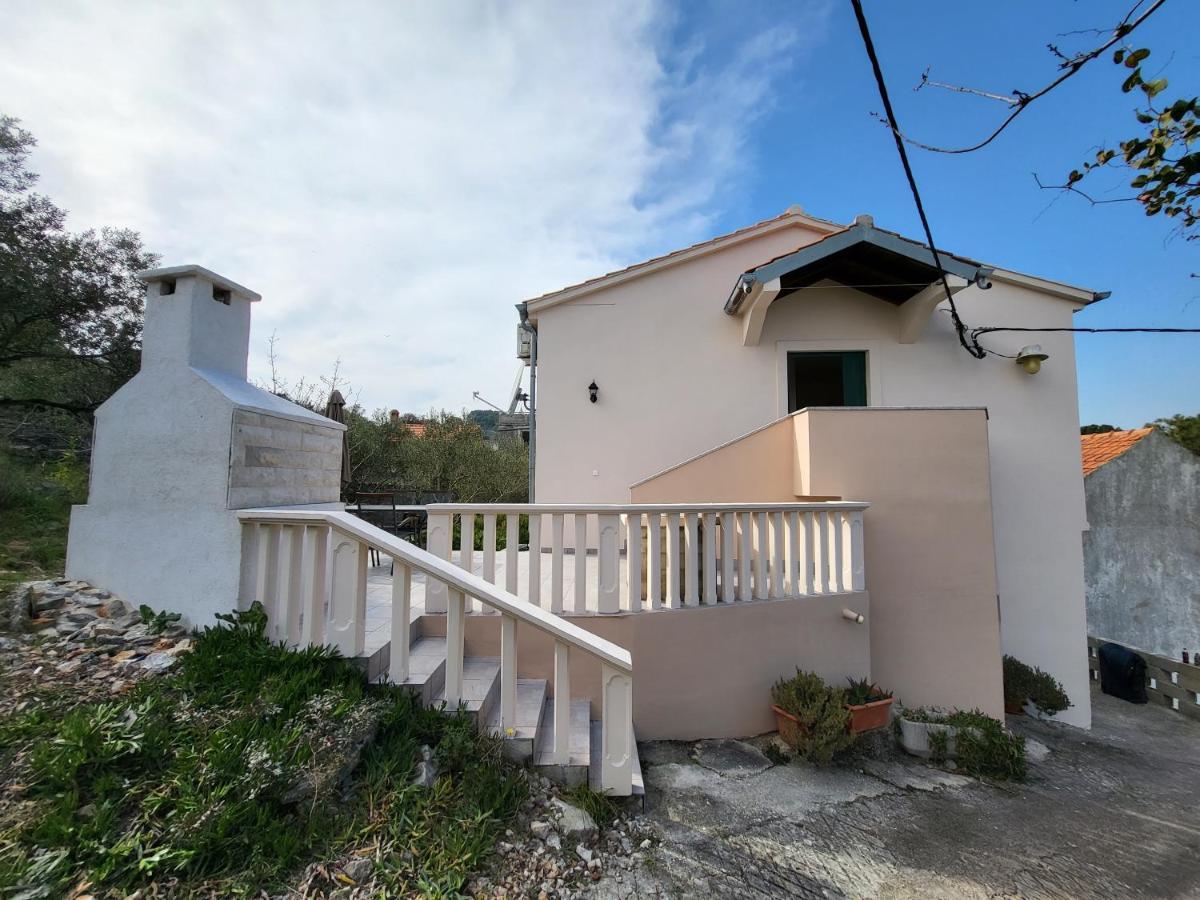 Holiday Home Duje Mali Iz Luaran gambar