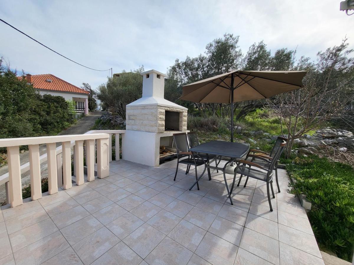 Holiday Home Duje Mali Iz Luaran gambar