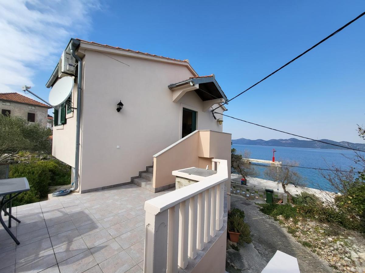 Holiday Home Duje Mali Iz Luaran gambar